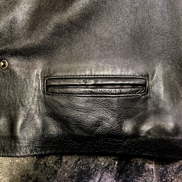✳️ Holt Renfrew Ladies Leather Jacket | Graphite | Size 10-12 (Canadian) - Picture 10 of 11